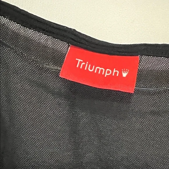 Triumph swim  Elegant Black Long Sleeve Coverup - Picture 2 of 9